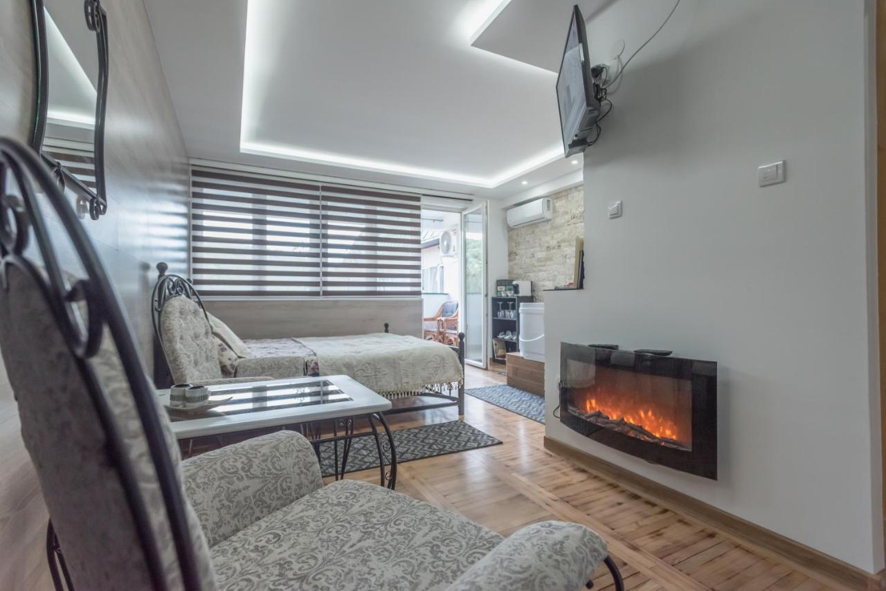 Onore Dell Amore Apartman Sa Djakuzijem Banja Koviljaca Exterior photo