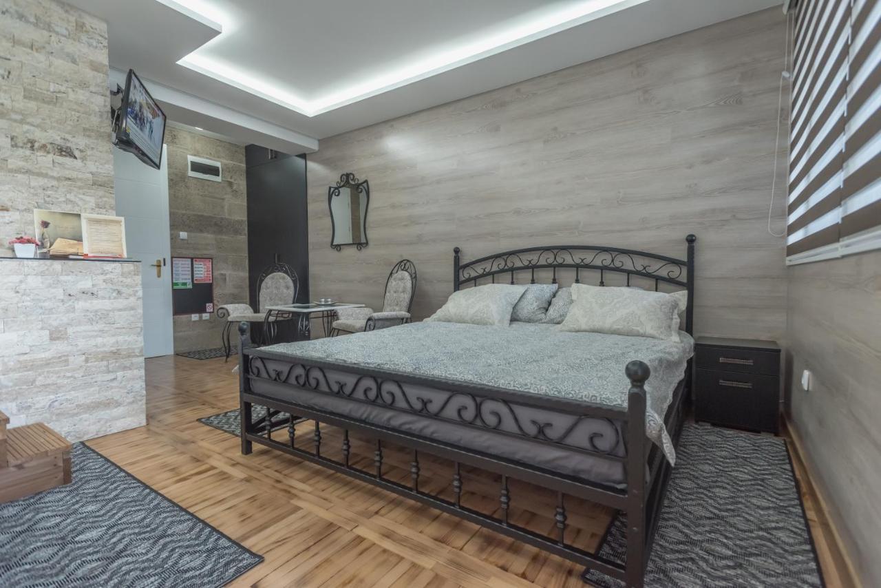 Onore Dell Amore Apartman Sa Djakuzijem Banja Koviljaca Exterior photo